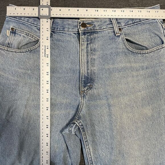 L.L. Bean Classic Fit Denim Jeans Men's‎ 35 X 29 Light Wash Blue Straight Leg - Picture 3 of 10